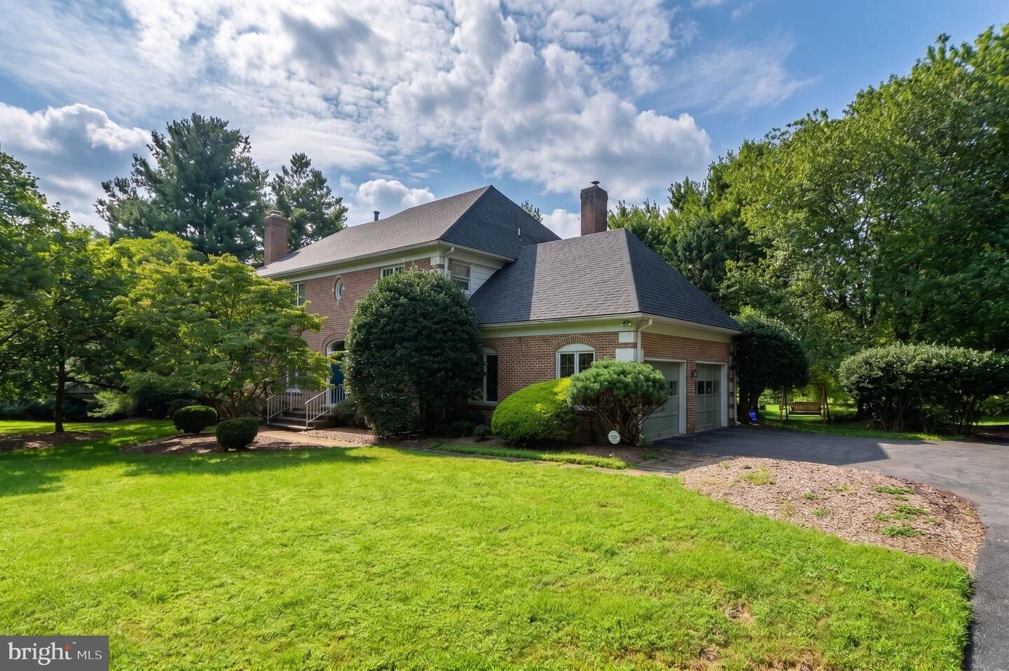 Property Photo:  26 Holly Leaf Court  MD 20817 