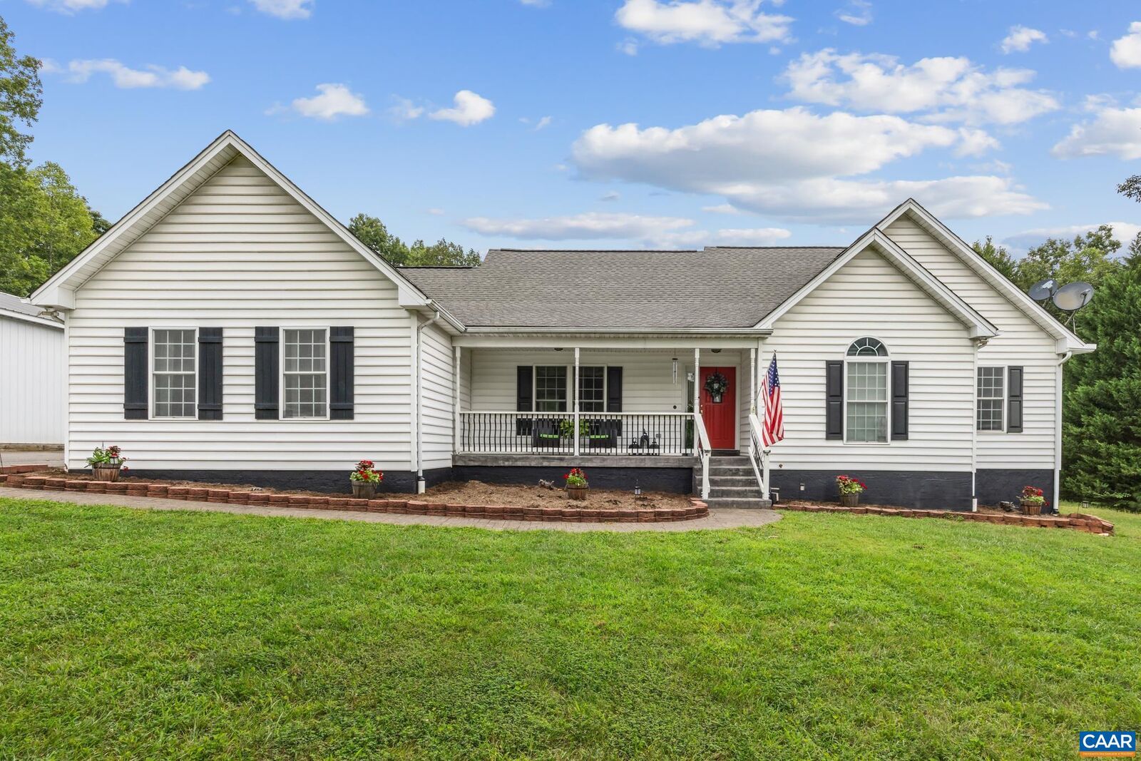 Property Photo:  26101 Indian Trace Trl  VA 22567 