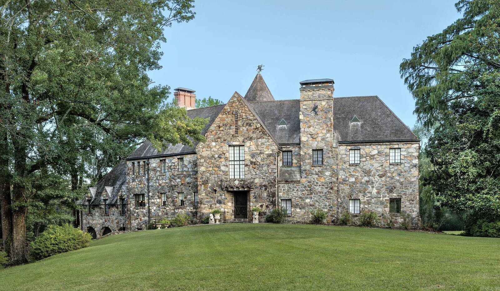 Property Photo:  6601 Stagecoach Road  AR 72204 