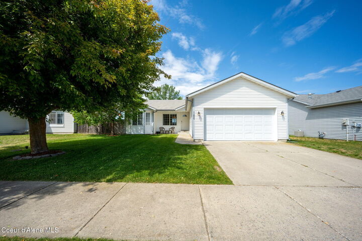 Property Photo:  11850 N Stinson Loop  ID 83835 