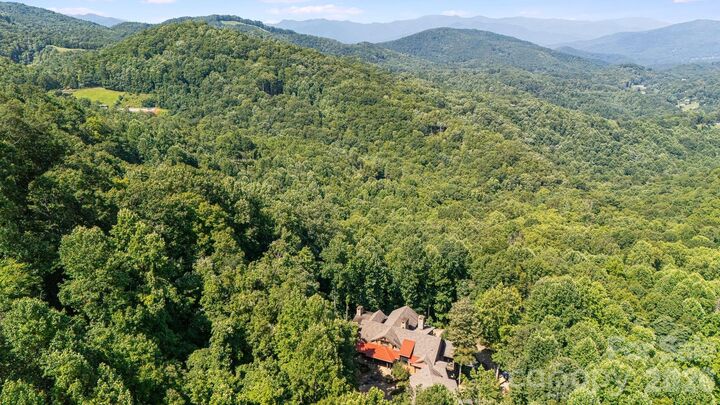 Property Photo:  80 East Reach Road 117  NC 28779 