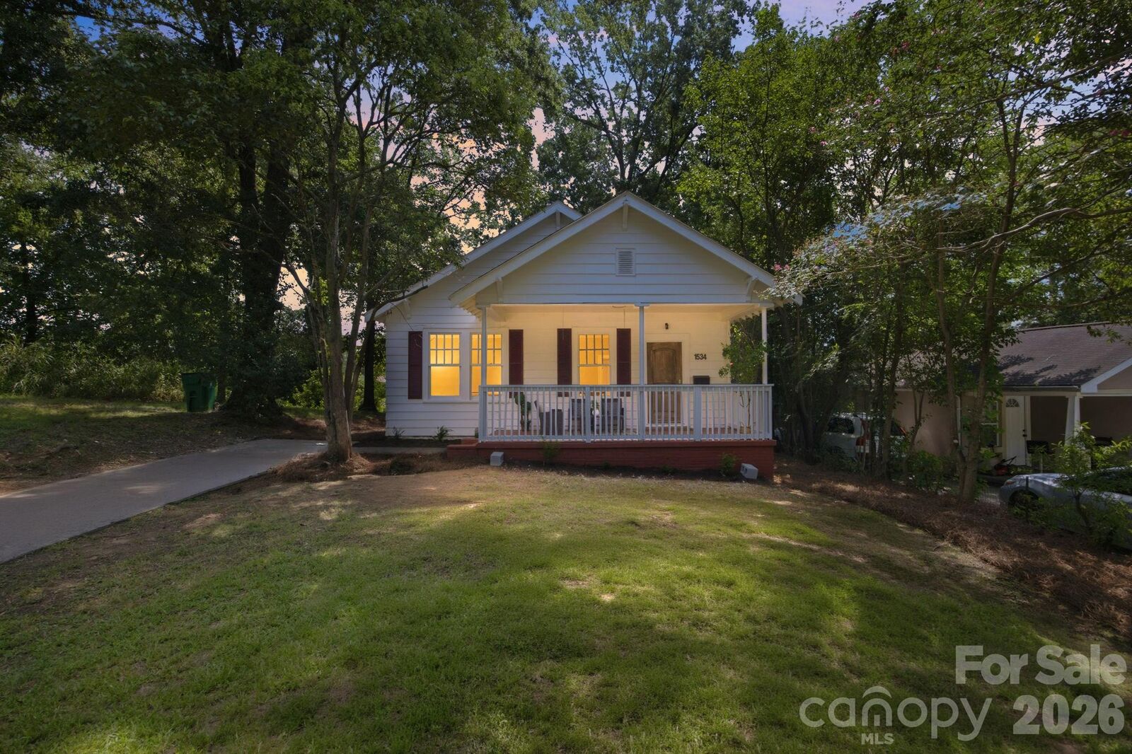 Property Photo:  1534 Jennings Street  NC 28216 