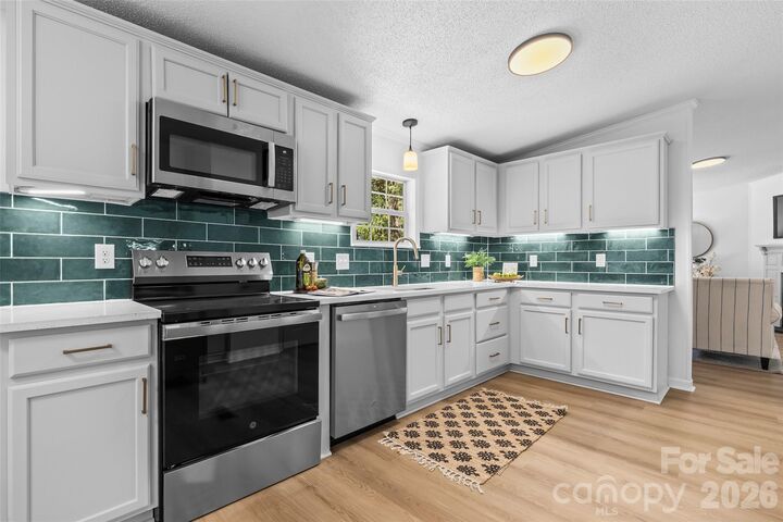 Property Photo: 5171 John Flowers Lane NC 28168
