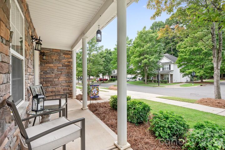 Property Photo:  19300 Kanawha Drive  NC 28031 