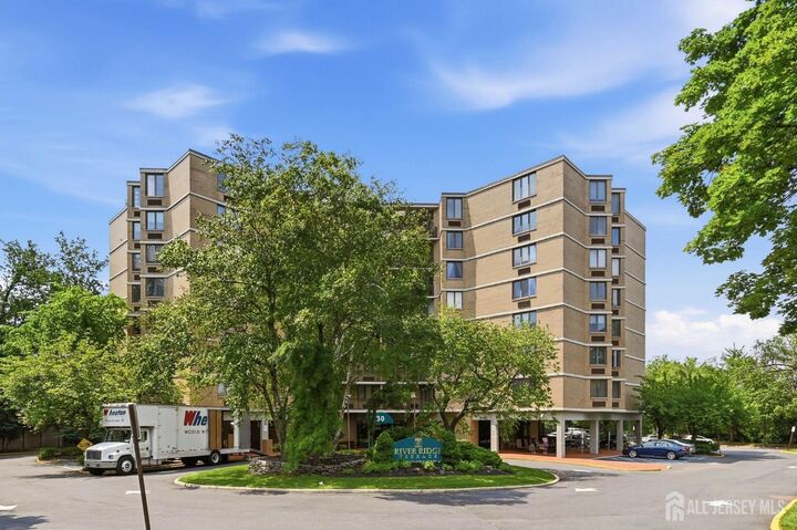 Property Photo:  30 S Adelaide Avenue 8J  NJ 08904 