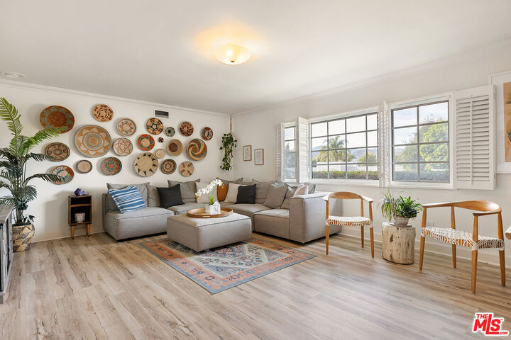Property Photo:  1162 Calle Yucca  CA 91360 
