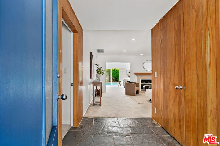 Property Photo: 5071 Gaynor Ave CA 91436