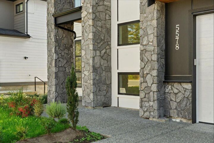 Property Photo:  5578  BC V2R 6H7 