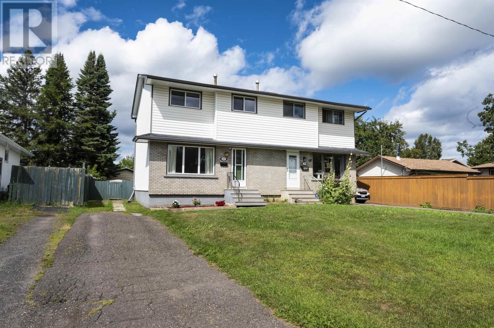Property Photo: 537 Churchill Drive West ON P7C 5C4