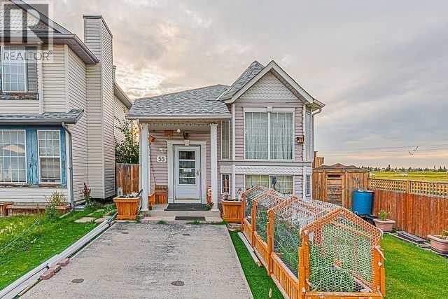 Property Photo: 55 San Diego Manor Northeast AB T1Y 7B6