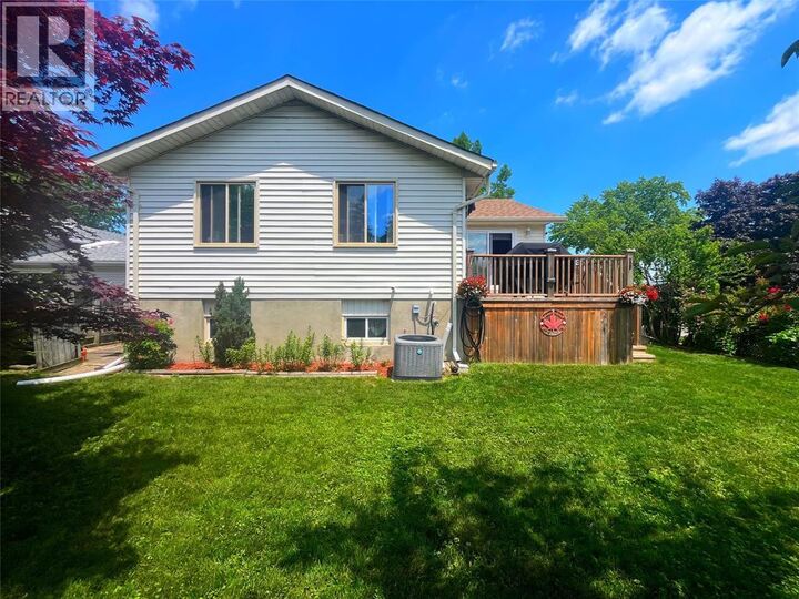 Property Photo:  95 Turner Drive  ON N7S 5G6 
