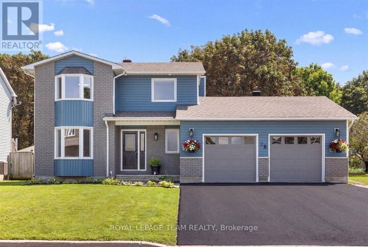 Property Photo: 38 Patterson Crescent ON K7C 4H3