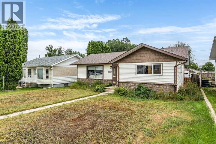 Property Photo: 2867 16 Ave Southeast AB T1A 3T8