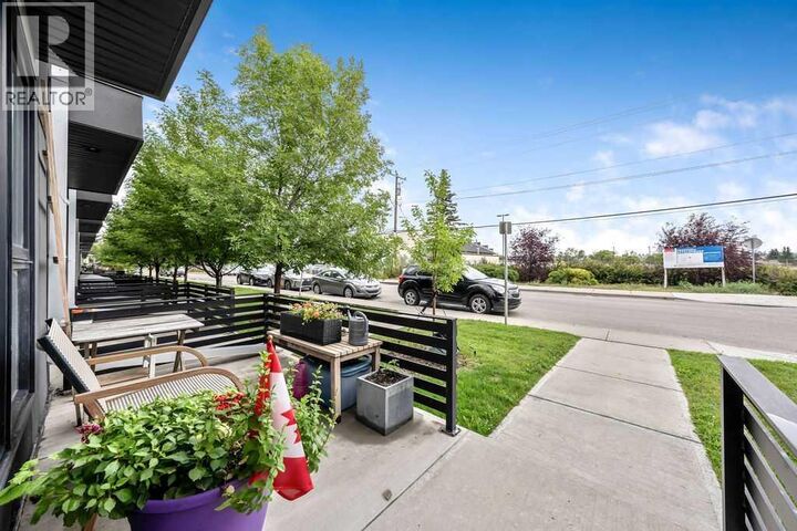 Property Photo: 3541 69 Street Northwest AB T3B 6E8