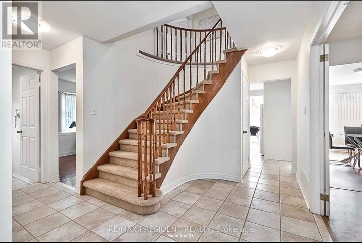 Property Photo:  2586 Hammond Road  ON L5K 1T2 