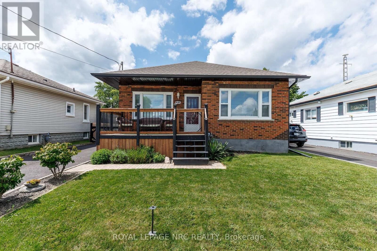 Property Photo:  446 Wright Street  ON L3B 2K5 