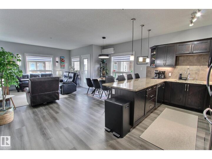 Property Photo: #3207 7347 South Terwillegar Dr NW AB T6R 0M3