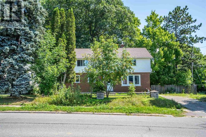 Property Photo: 218 Willow Ave ON P6B 5B5