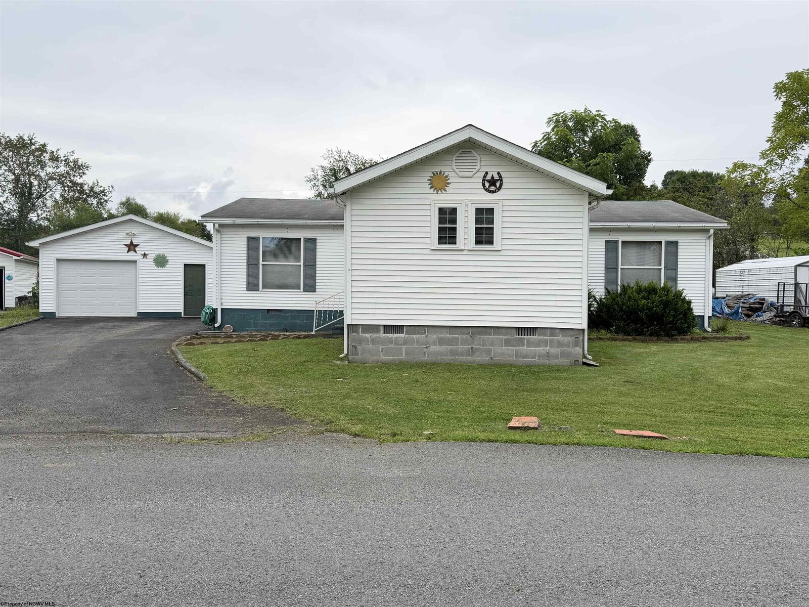 Property Photo: 42 Gate Lane WV 26241