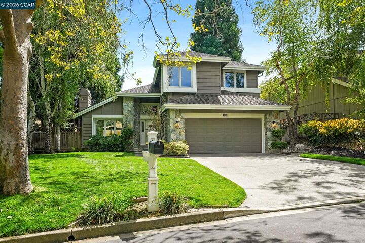 Property Photo:  580 Buttonwood Dr  CA 94506 