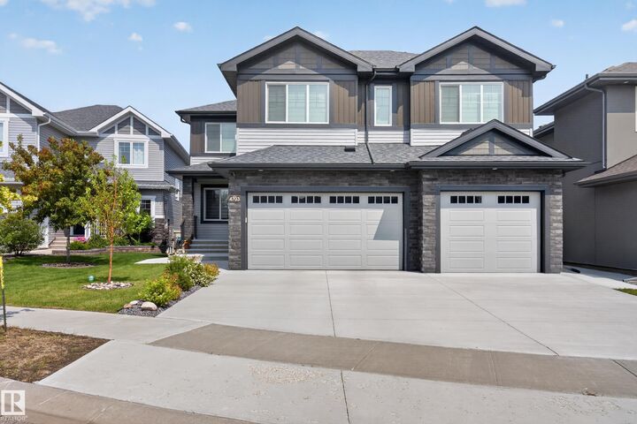 Property Photo:  4703 41 Street  AB T4X 2A8 