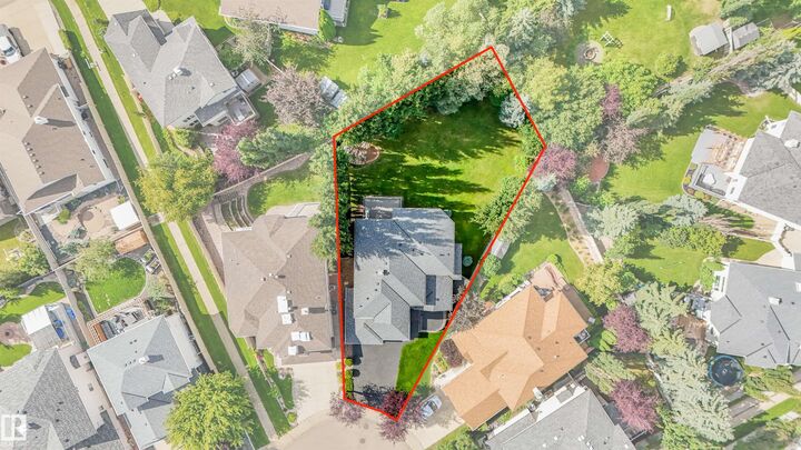 Property Photo:  967 Lamb Crescent NW  AB T6R 2X8 
