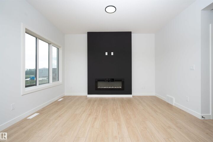 Property Photo: 6255 29 Avenue SW AB T6X 3J3