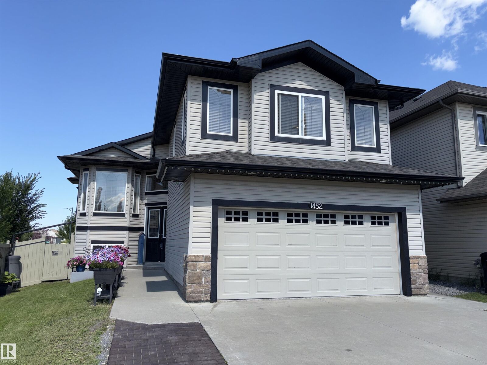 Property Photo: 1452 36A Avenue NW AB T6T 0J2