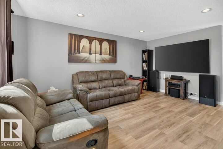 Property Photo: 4624 36 Avenue NW AB T6L 3S3