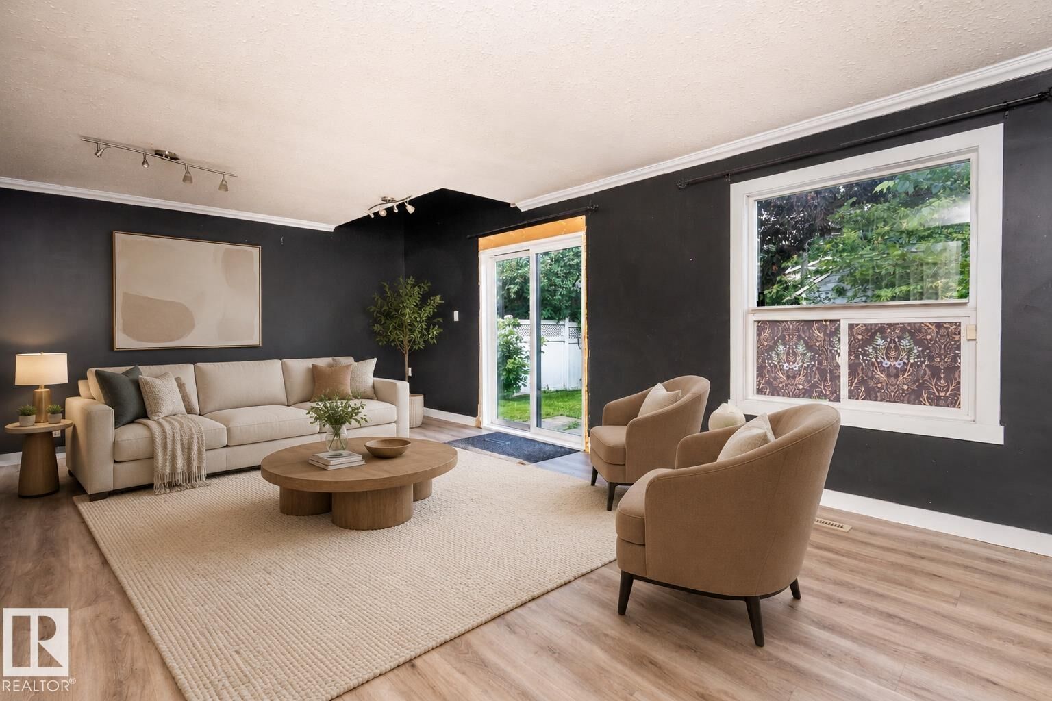 Property Photo:  10330 76 Street NW  AB T6A 3A7 