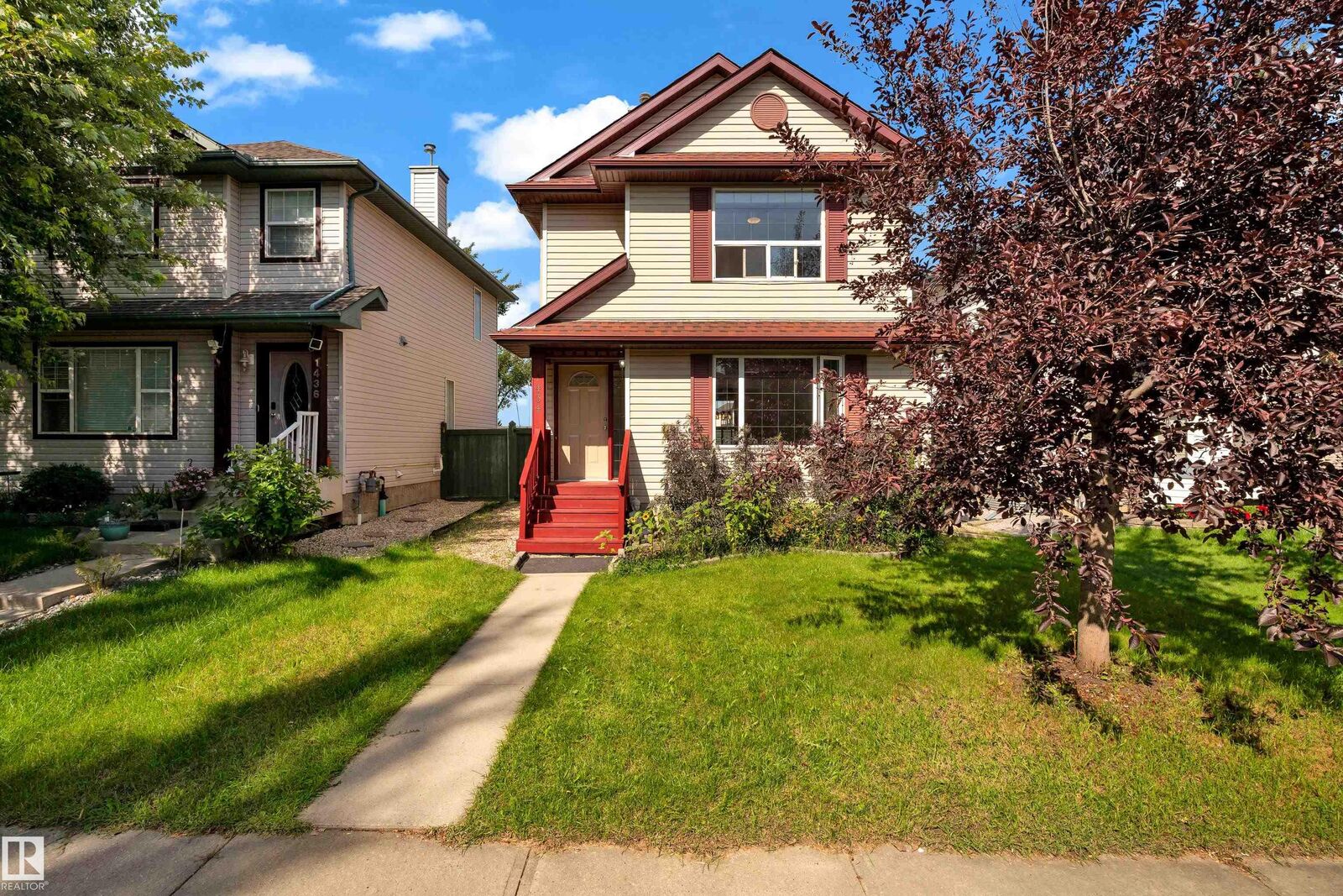Property Photo:  1434 Grant Way NW  AB T5T 6L3 