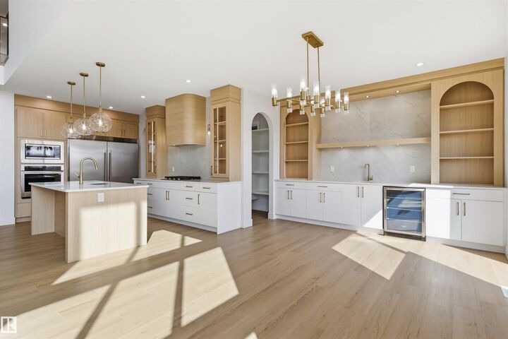 Property Photo: 529 Ashgrove Circle AB T9E 0K8