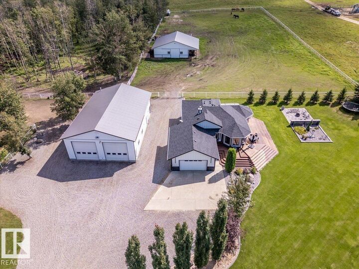 Property Photo: 47537 Rge Rd 30 AB T0C 2T0
