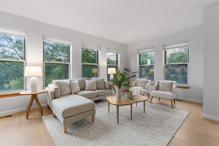 Property Photo: 580 N 2nd Street MN 55401