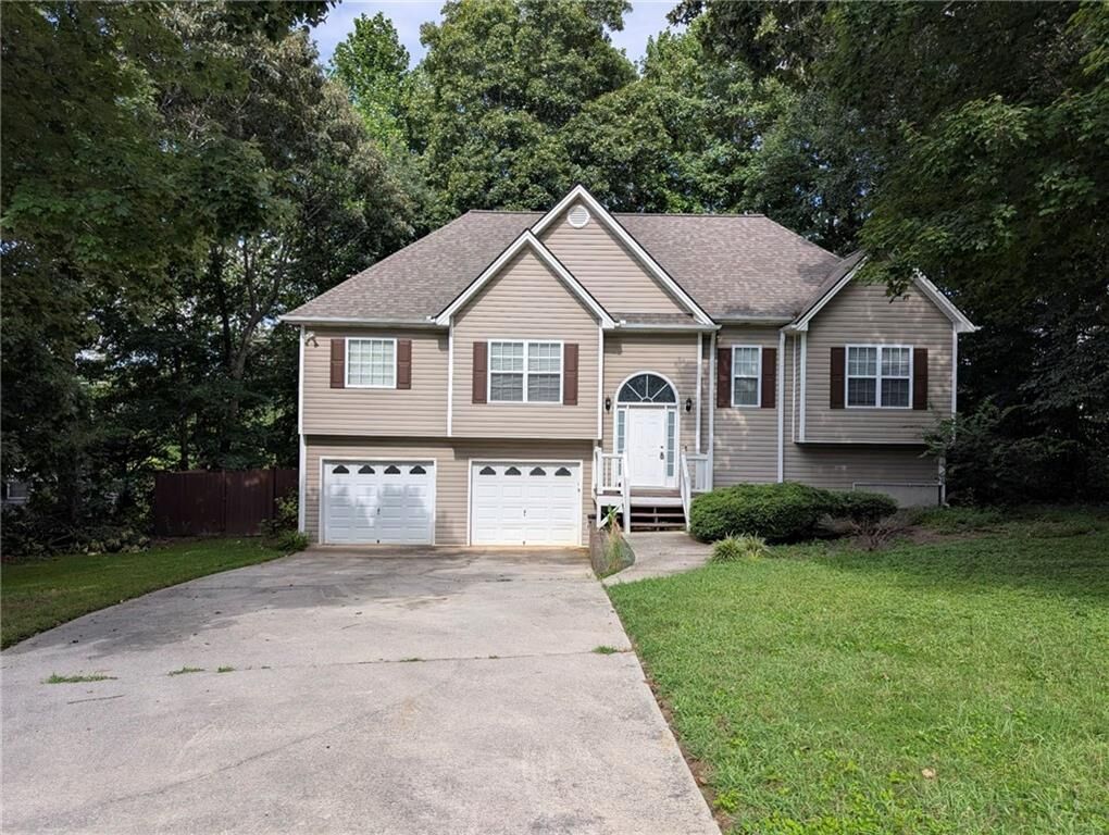Property Photo:  81 Glen Ridge Drive  GA 30180 