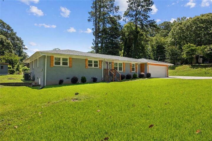 Property Photo: 974 Laurelmont Drive SW GA 30311