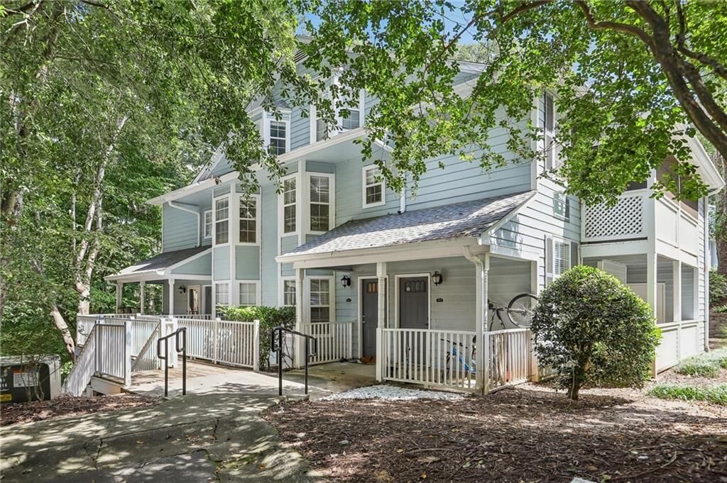 Property Photo: 3940 Riverlook Parkway SE 101 GA 30067