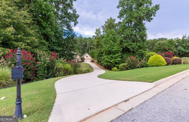 Property Photo:  201 Rocky Bay Lane  GA 30276 