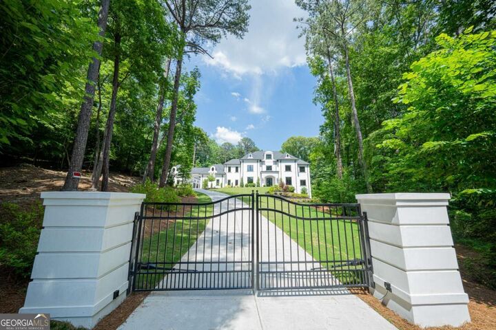 Property Photo: 5211 Powers Ferry Road GA 30327