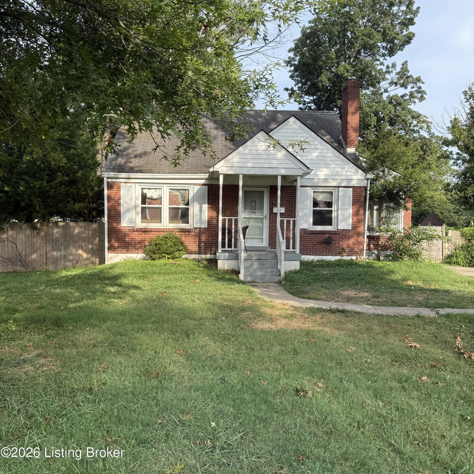 Property Photo: 3213 Verna Rd KY 40216