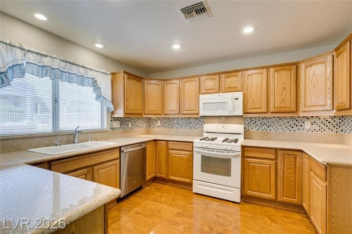 Property Photo: 10009 Netherton Drive NV 89134