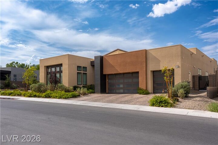 Property Photo: 11134 Desert Heights Avenue NV 89135