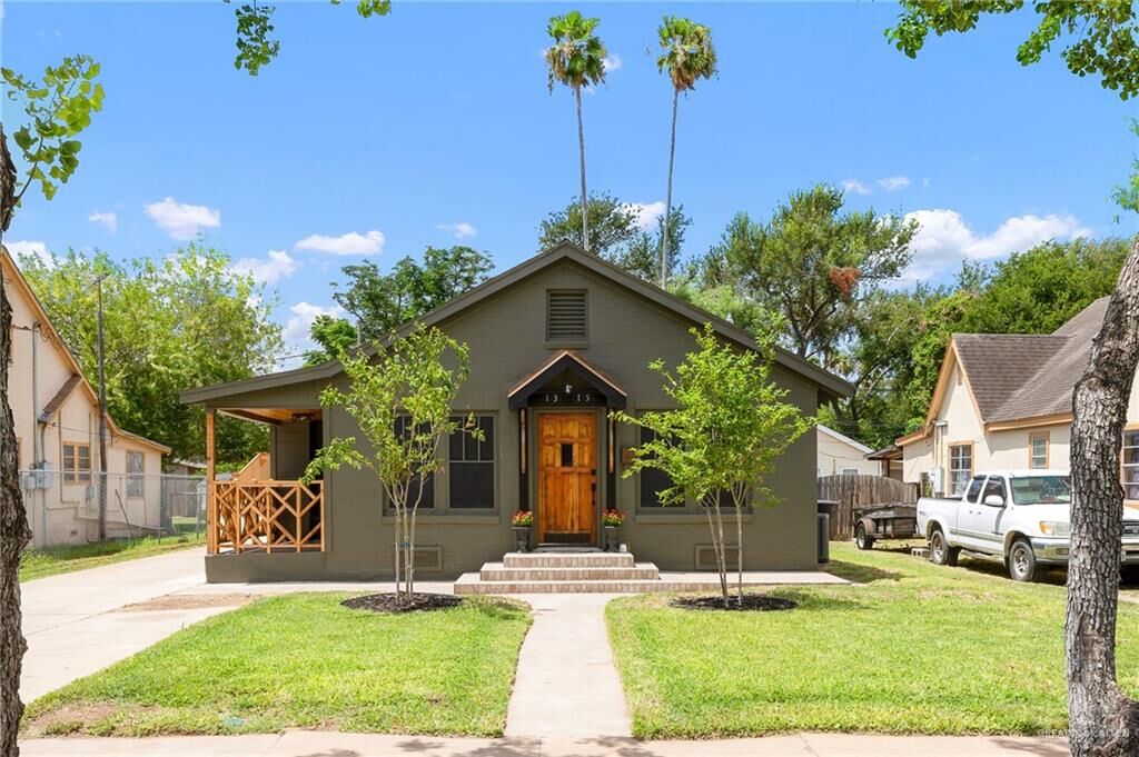 Property Photo:  1315 Kendlewood Avenue  TX 78501 