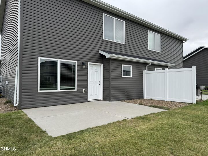 Property Photo:  3728 24th Street SE  ND 58554 