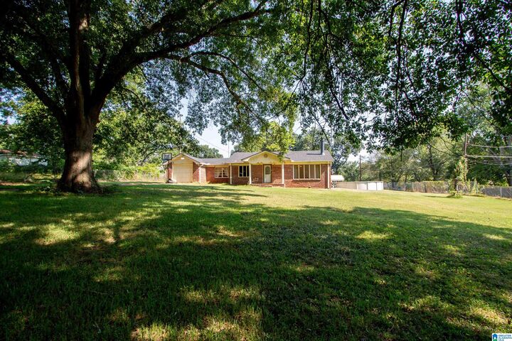 Property Photo: 902 7th Avenue AL 35228