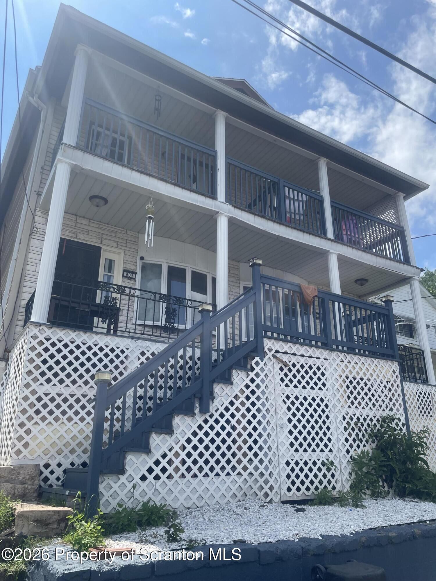 Property Photo: 905 Eynon Street PA 18504