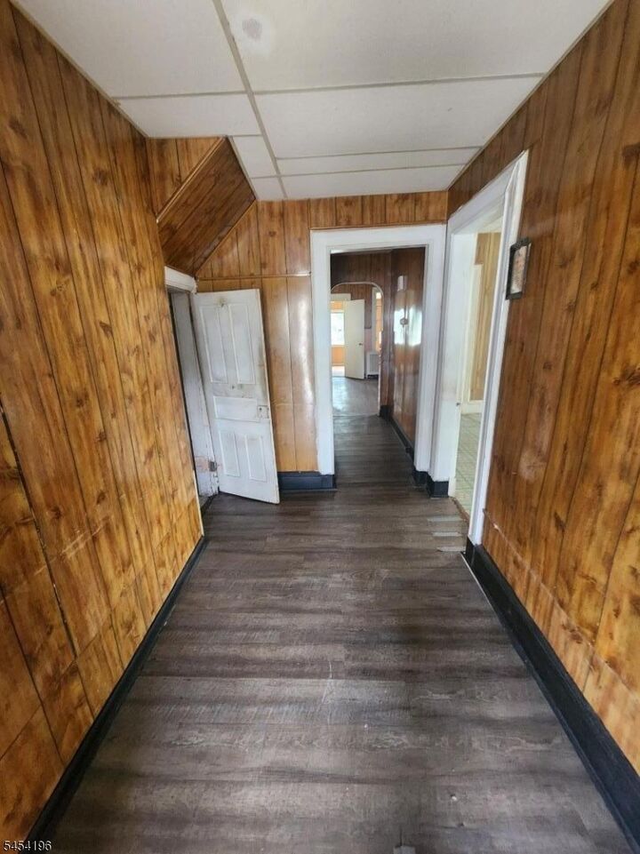 Property Photo: 638 E 25th St NJ 07504