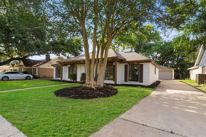 Property Photo: 6011 Green Falls Drive TX 77088
