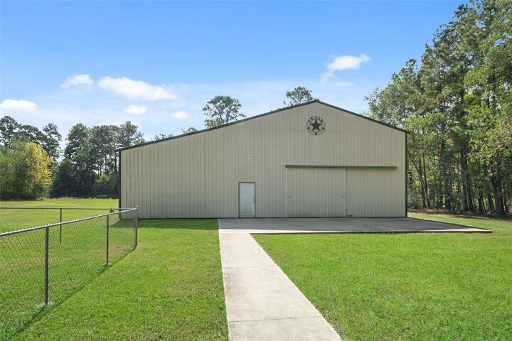 Property Photo:  8807 Shadow Lane  TX 77354 