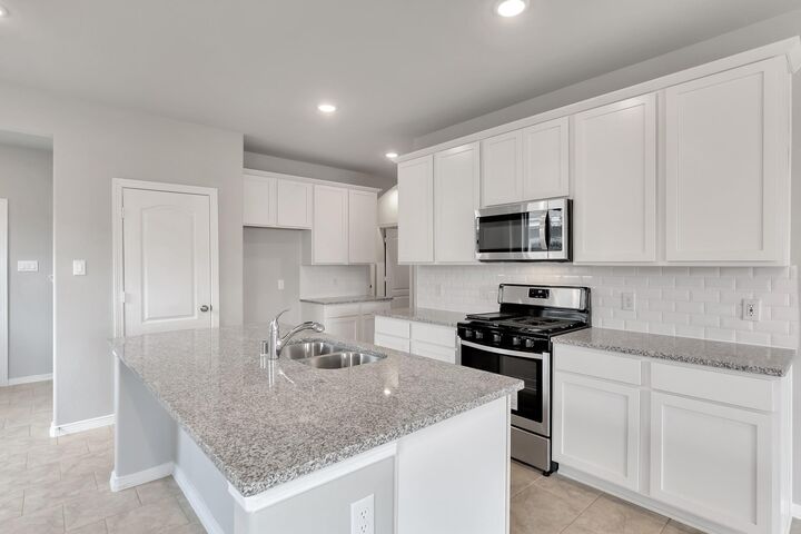 Property Photo: 25727 Boxwood Hedge Ln TX 77375